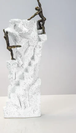 Gerard: Skulptur »Hindernisse überwinden«