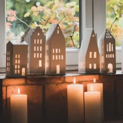 Lichthaus »Groß, Große Fenster«