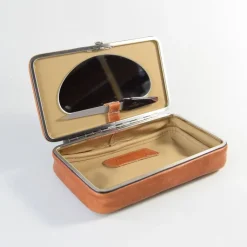 Utensilienbox aus Leder